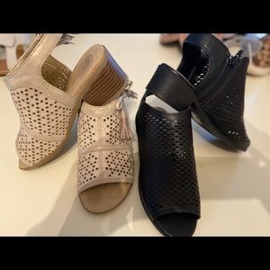 Kids open toe shoes 2 pairs both size 1